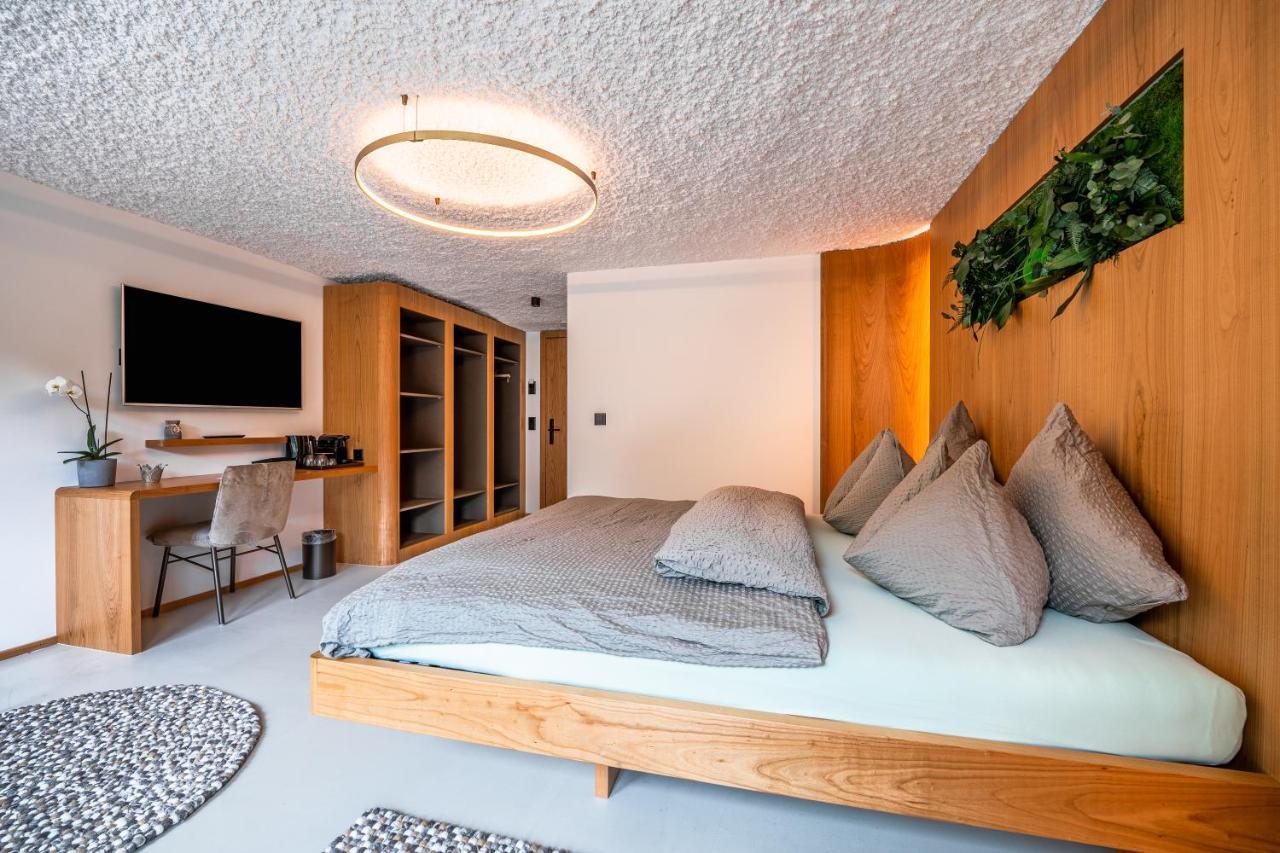 Boutique Hotel La Gorge Saas Fee Exterior foto